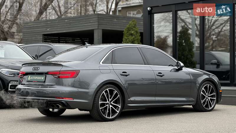 Седан Audi S4 2019 в Києві