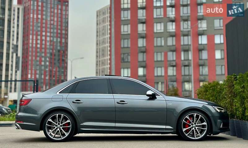 Седан Audi S4 2017 в Киеве фото 10 Седан Audi S4 2017 в Киеве