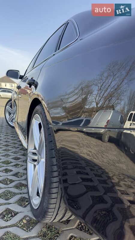 Седан Audi S4 2011 в Ивано-Франковске