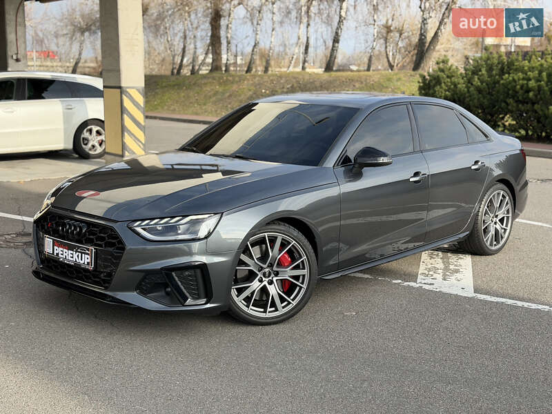 Седан Audi S4 2023 в Киеве