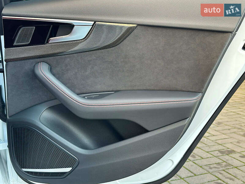 Седан Audi S4 2023 в Одесі фото 21 Седан Audi S4 2023 в Одесі