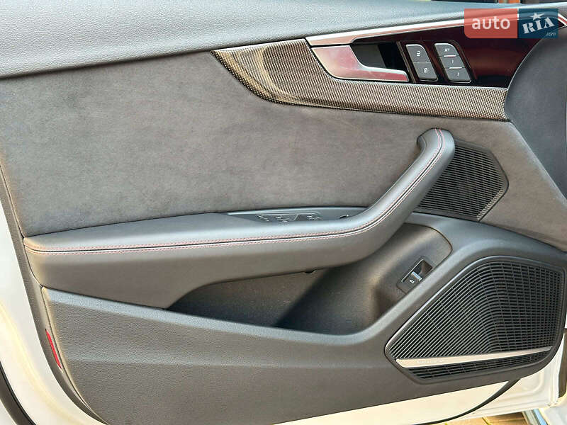 Седан Audi S4 2023 в Одесі фото 10 Седан Audi S4 2023 в Одесі