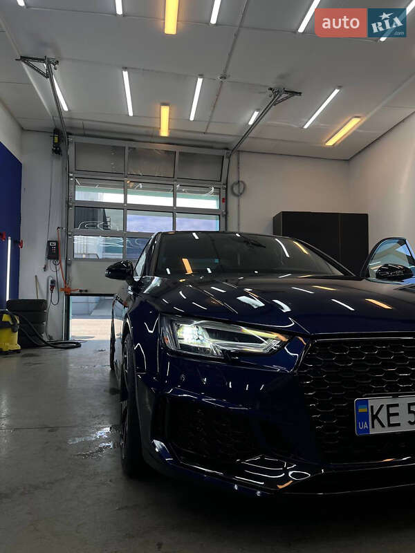 Седан Audi S4 2018 в Харькове