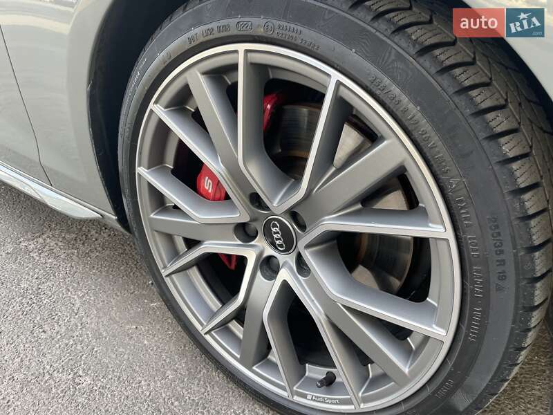Седан Audi S4 2020 в Киеве фото 41 Седан Audi S4 2020 в Киеве