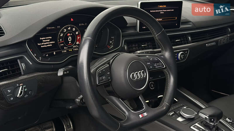 Седан Audi S4 2017 в Ивано-Франковске