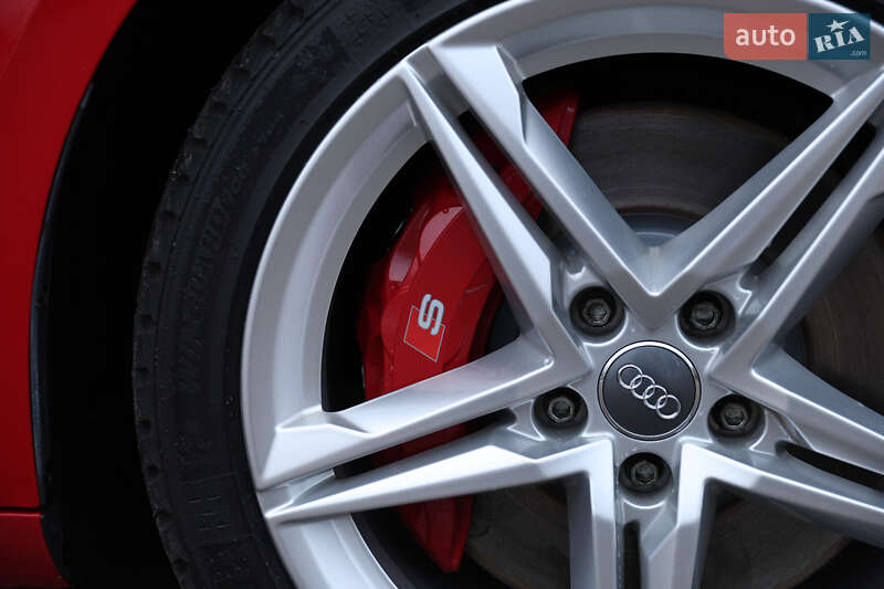 Седан Audi S4 2017 в Луцке