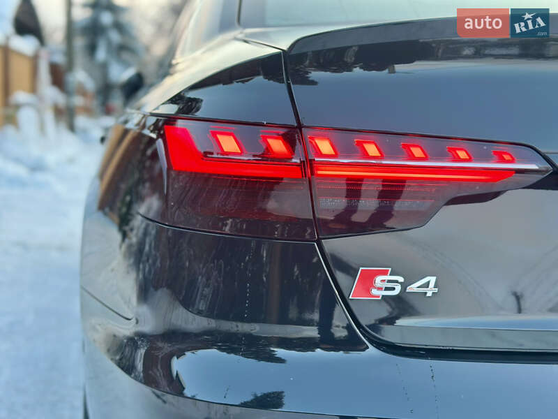 Седан Audi S4 2019 в Киеве