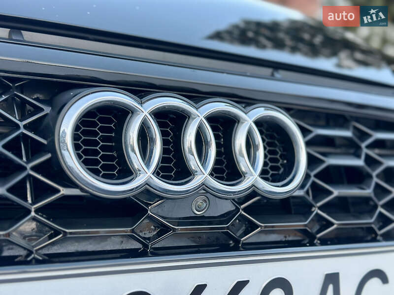 Седан Audi S4 2019 в Киеве