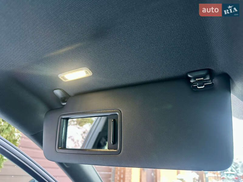 Седан Audi S4 2019 в Киеве