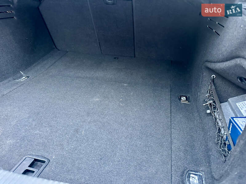 Седан Audi S4 2019 в Киеве