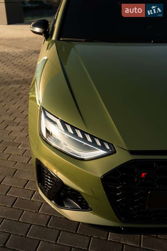 Седан Audi S4 2023 в Днепре