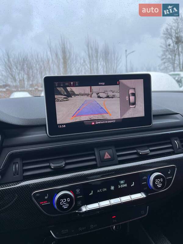 Седан Audi S4 2017 в Львове