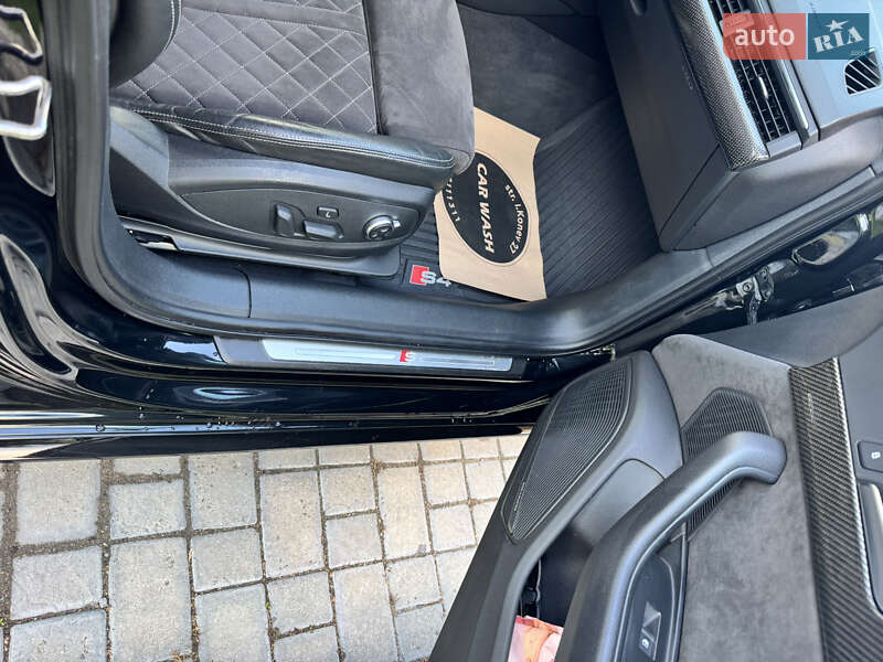 Седан Audi S4 2018 в Очакове