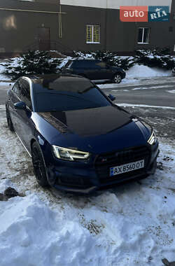 Седан Audi S4 2018 в Харькове