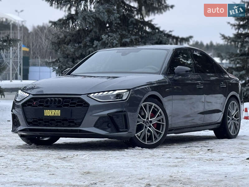 Седан Audi S4 2022 в Киеве