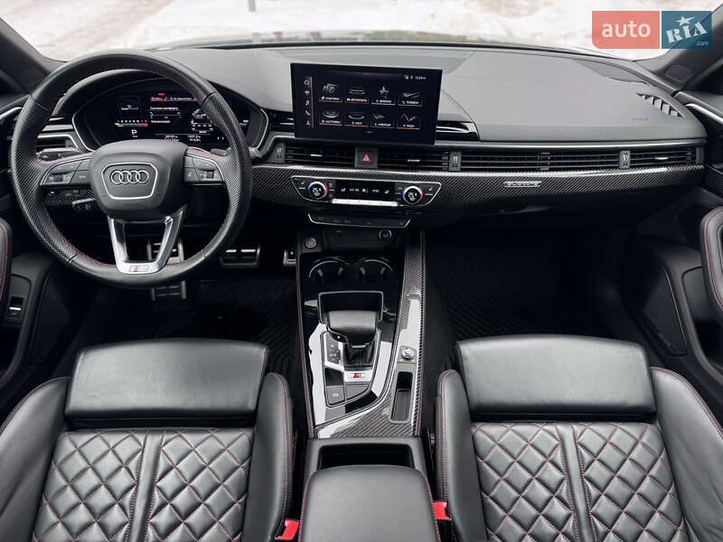 Седан Audi S4 2022 в Киеве