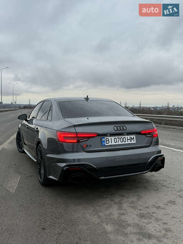 Седан Audi S4 2017 в Полтаве