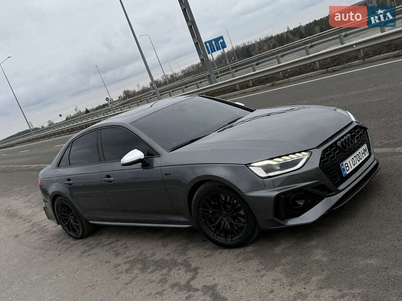 Седан Audi S4 2017 в Полтаве