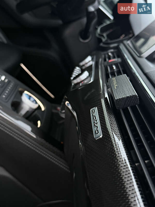 Седан Audi S4 2017 в Полтаве