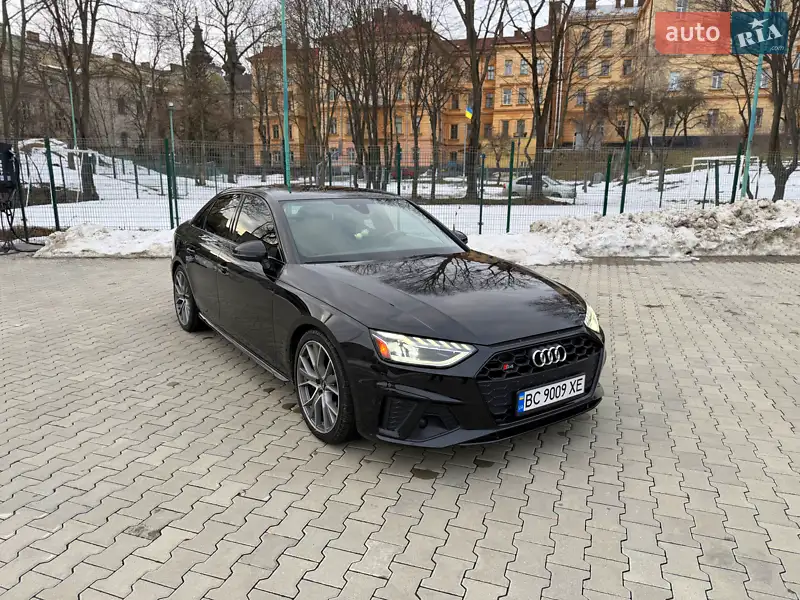 Audi S4