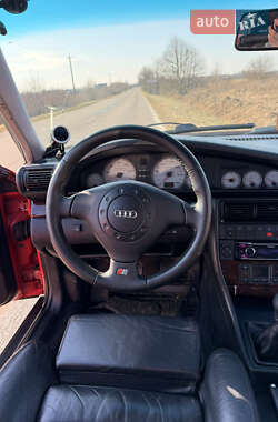 Седан Audi S4 1992 в Львове