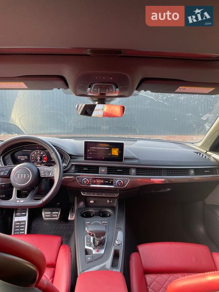 Седан Audi S4 2018 в Кривому Розі