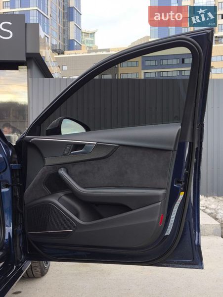 Седан Audi S4 2017 в Киеве фото 41 Седан Audi S4 2017 в Киеве