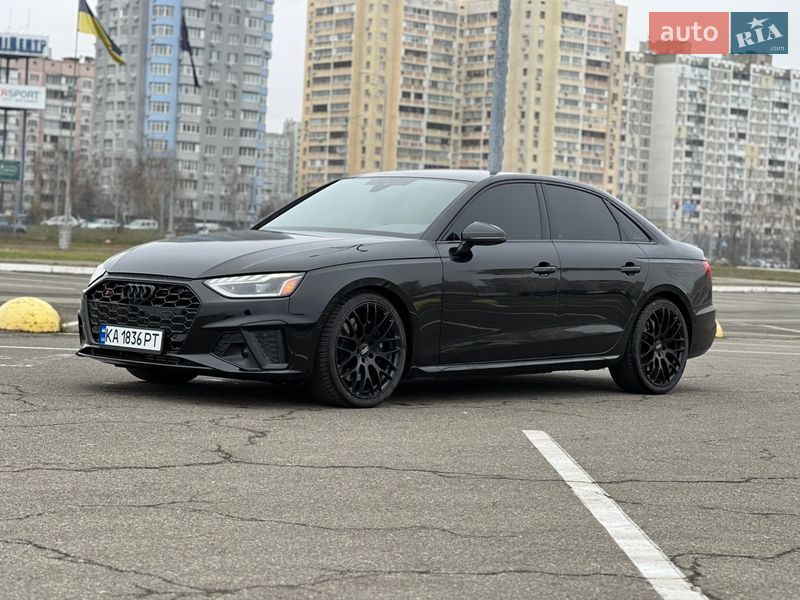 Седан Audi S4 2022 в Киеве