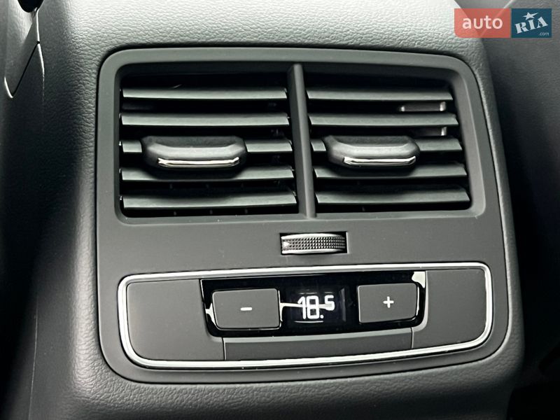 Седан Audi S4 2022 в Киеве