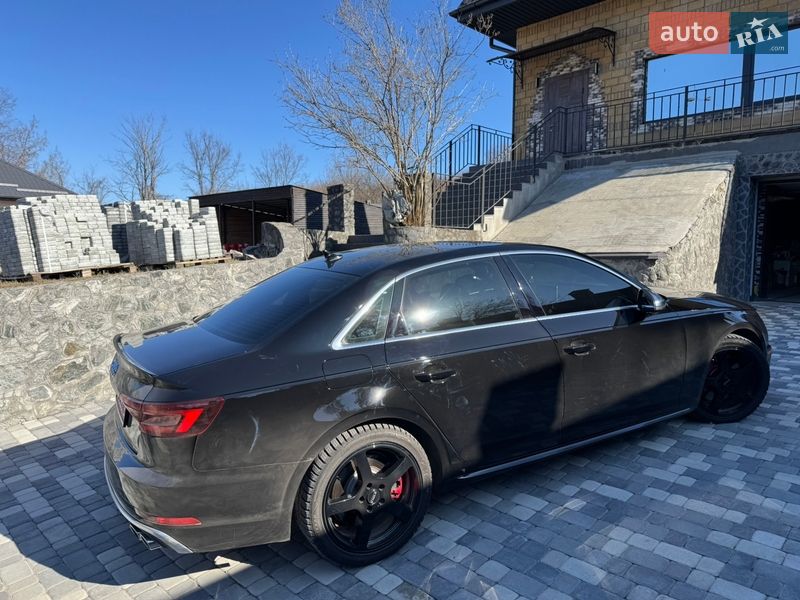Седан Audi S4 2018 в Днепре