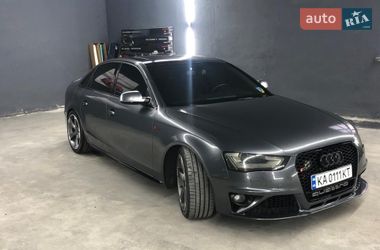 Седан Audi S4 2014 в Львові