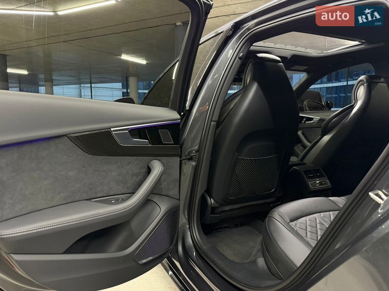 Седан Audi S4 2023 в Одессе