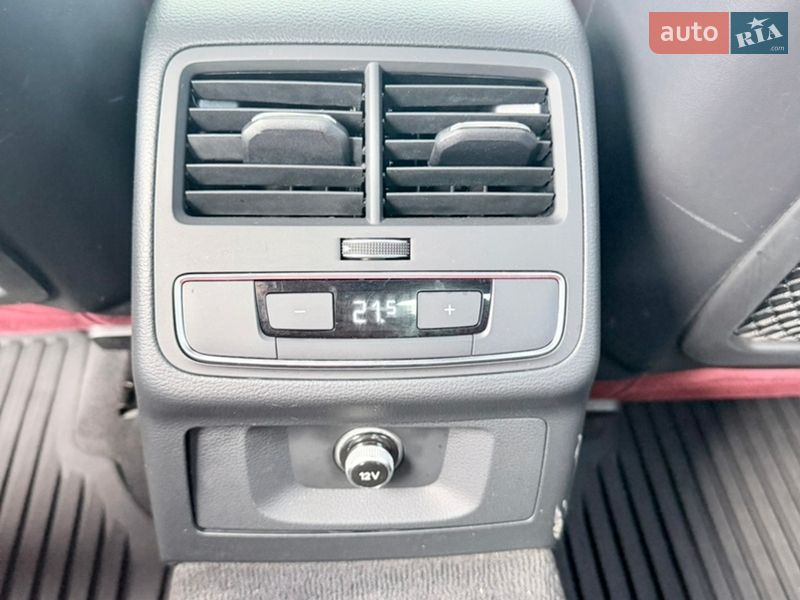 Седан Audi S4 2018 в Киеве