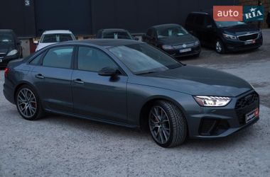 Седан Audi S4 2022 в Львове