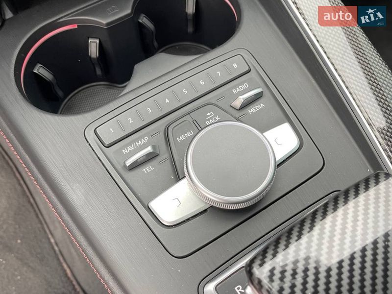Седан Audi S4 2017 в Львове фото 26 Седан Audi S4 2017 в Львове