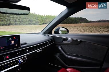 Седан Audi S4 2018 в Луцке