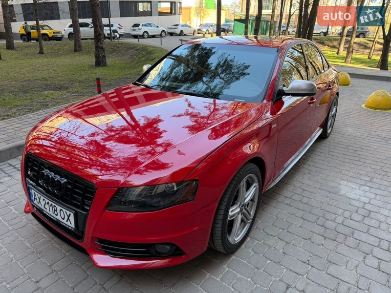 Седан Audi S4 2010 в Киеве