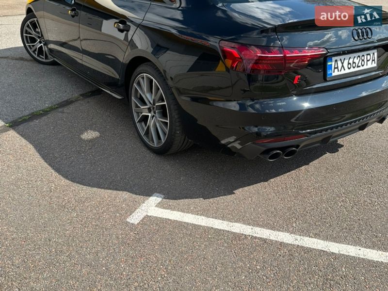 Седан Audi S4 2022 в Харькове