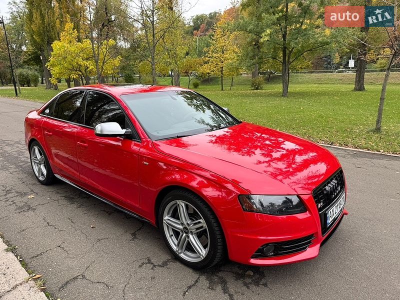 Седан Audi S4 2010 в Киеве