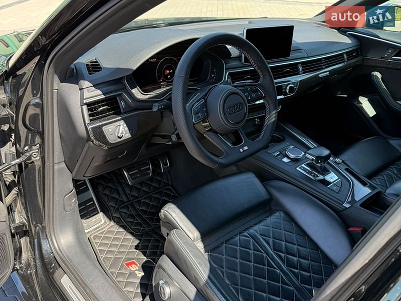 Седан Audi S4 2019 в Ірпені