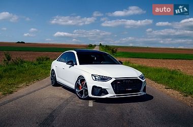 Седан Audi S4 2017 в Чернівцях