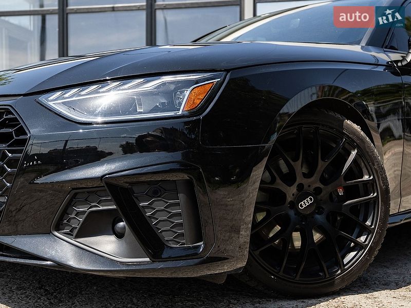 Седан Audi S4 2022 в Киеве