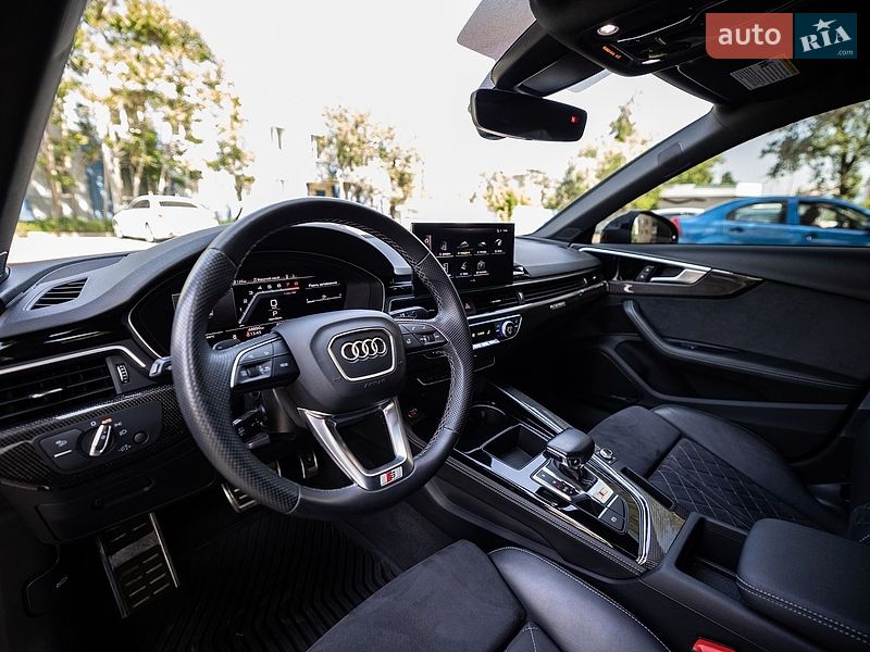 Седан Audi S4 2022 в Киеве