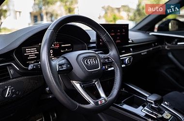 Седан Audi S4 2022 в Киеве