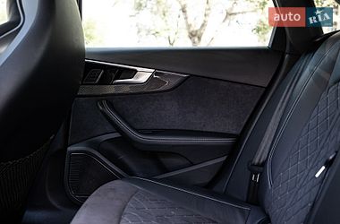 Седан Audi S4 2022 в Киеве
