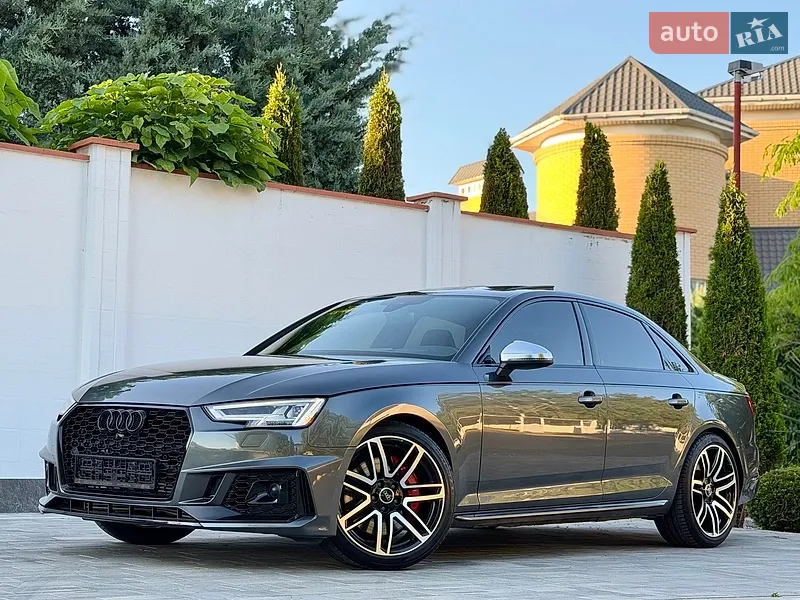 Audi S4 2019