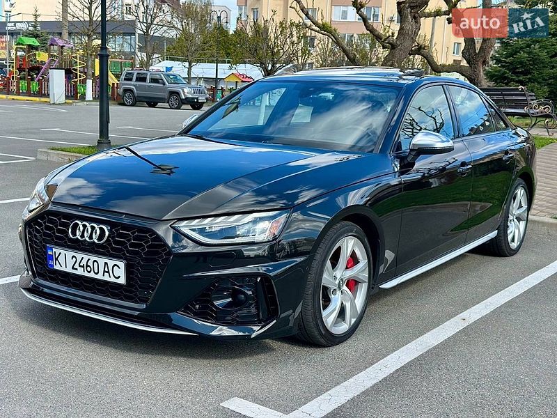 Седан Audi S4 2019 в Киеве