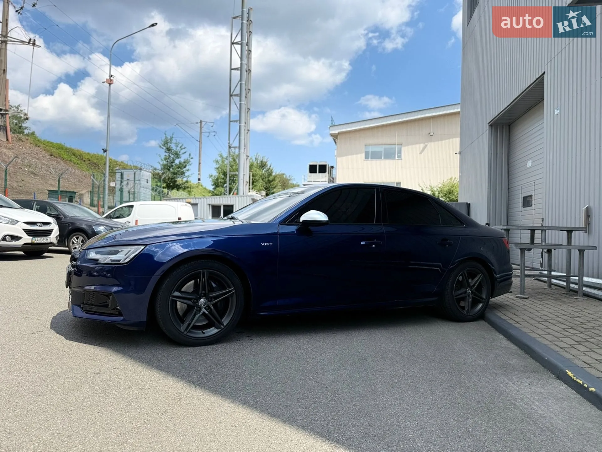 2017 Audi S4 - мініатюра 3