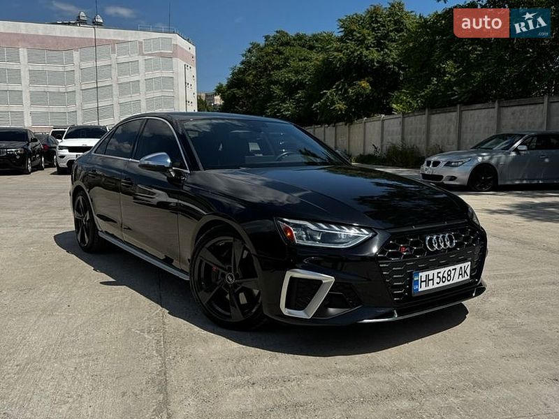 Седан Audi S4 2022 в Одессе