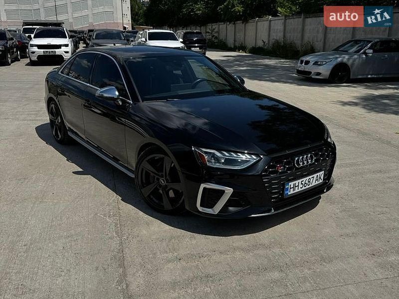 Седан Audi S4 2022 в Одессе